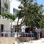أغان بنسيون